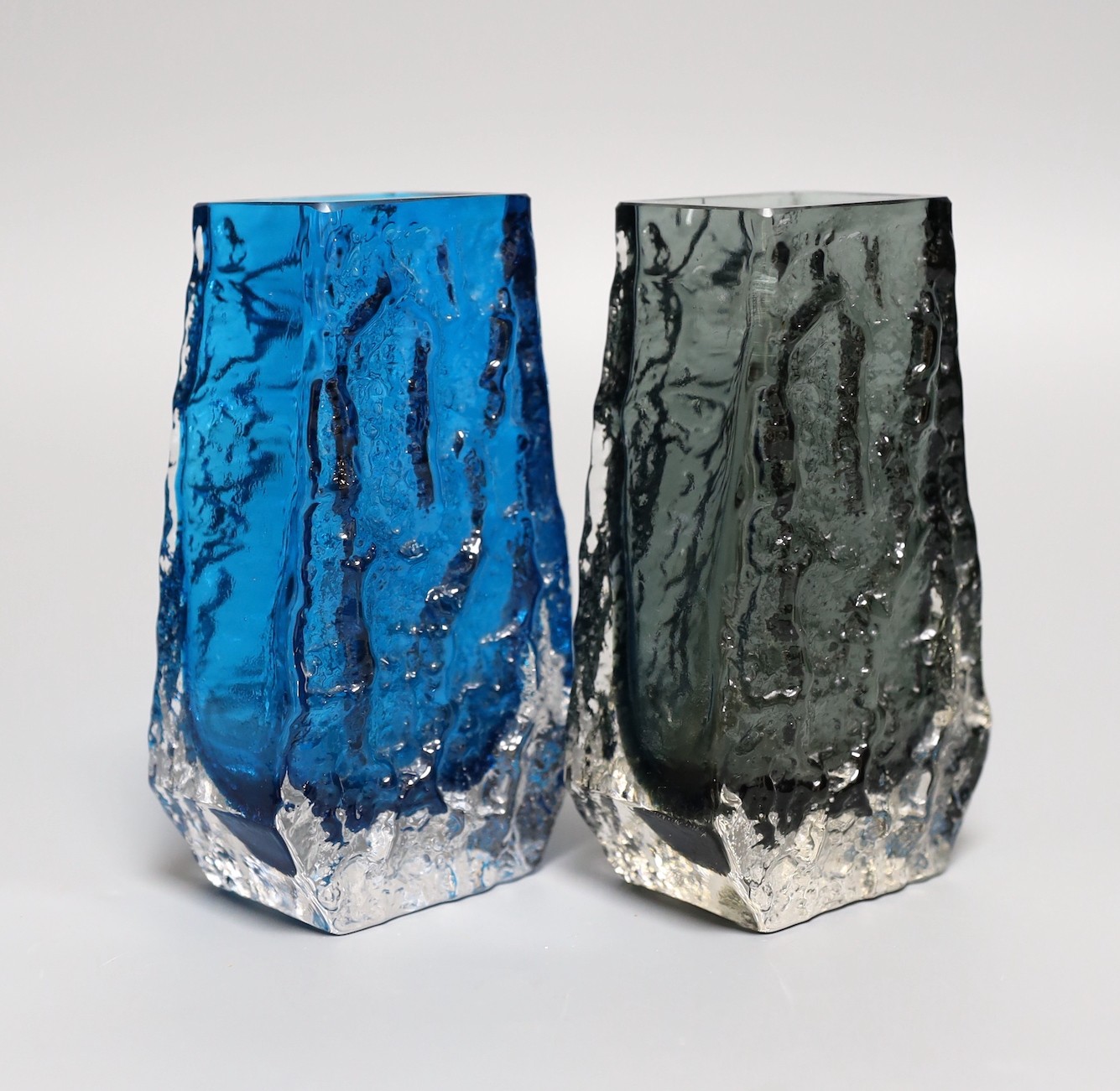 Two Whitefriars glass ‘coffin’ vases, 13cm